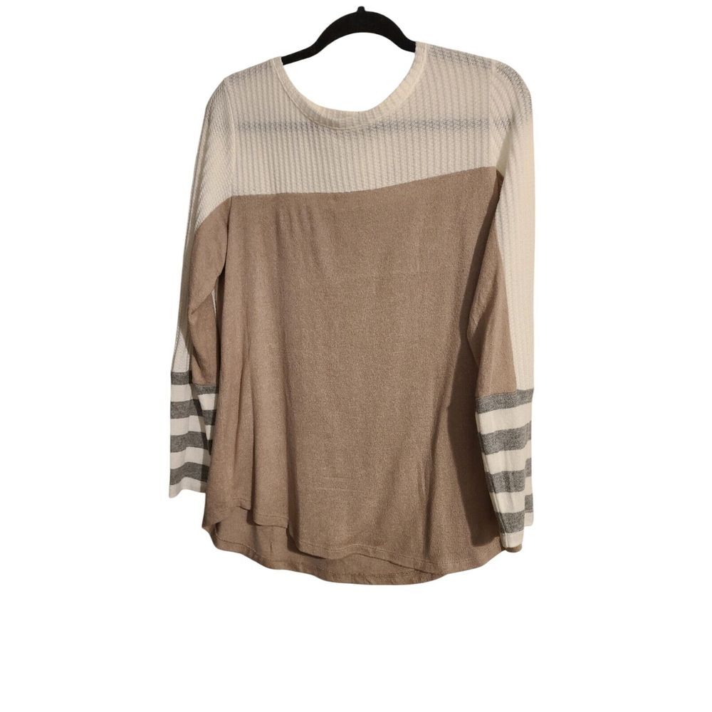Maurices 24/7 Cream/Beige Sweater.‎ Size: Large.